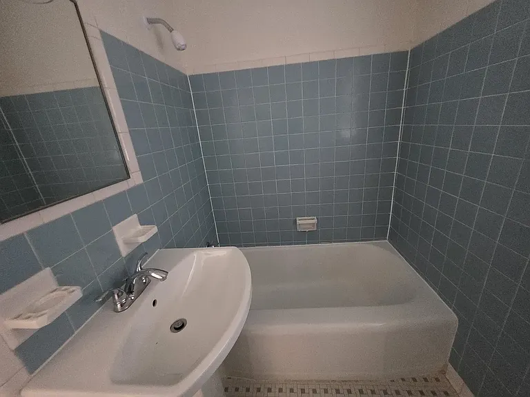 909 Bonny Cir — Photo 12