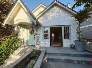 1820 McGilvra Blvd E, Seattle, WA 98112