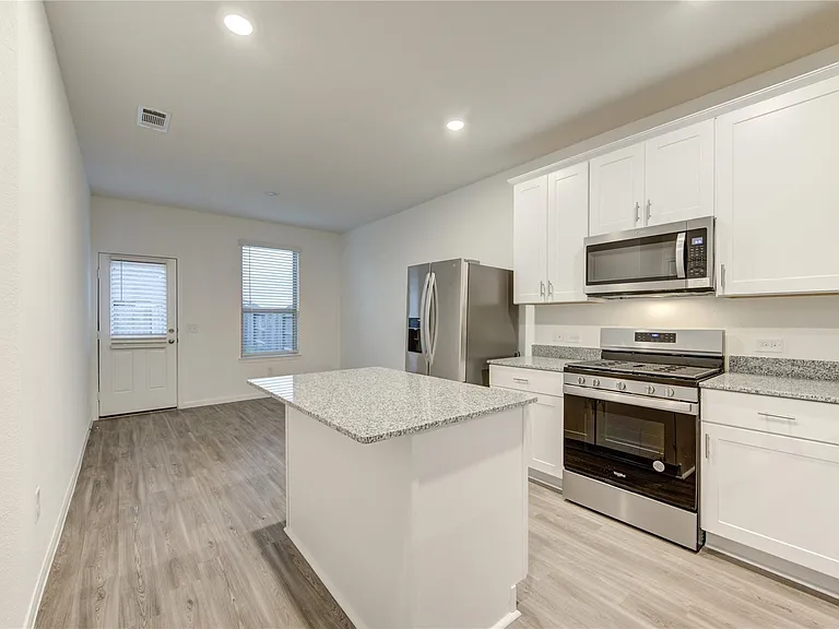 1309 Coco Ray Ln — Photo 17