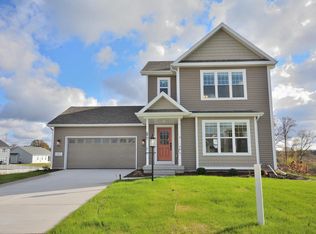 W199N5310 Ponderosa Ct, Menomonee Falls, WI