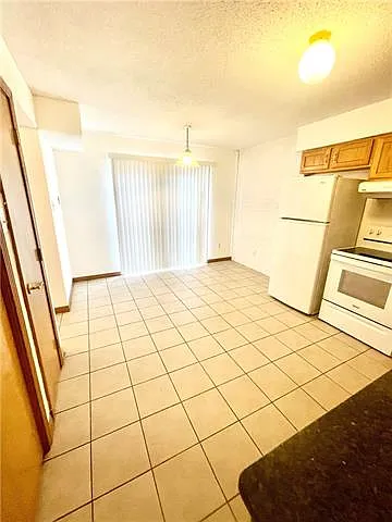 724 Vouray Dr #C — Photo 6