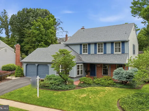 7362 Silver Pine Dr, Springfield, VA 22153
