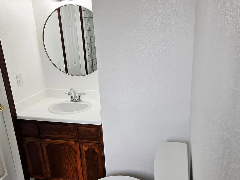 1408 Arlington Ave — Photo 5