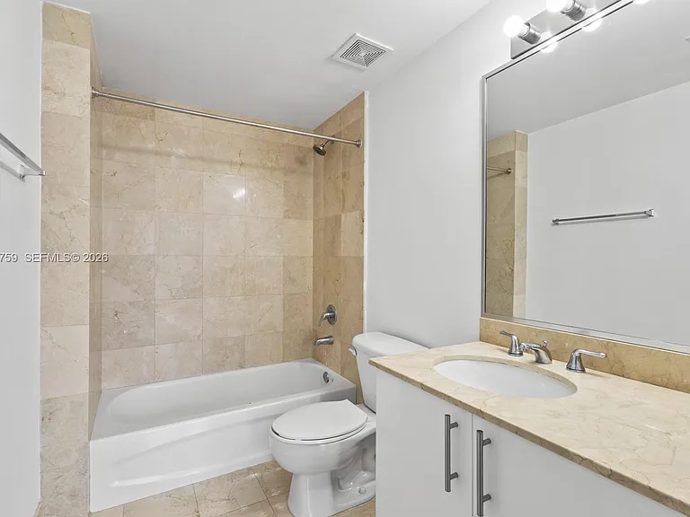 2701 SW 3rd Ave #502 — Photo 11
