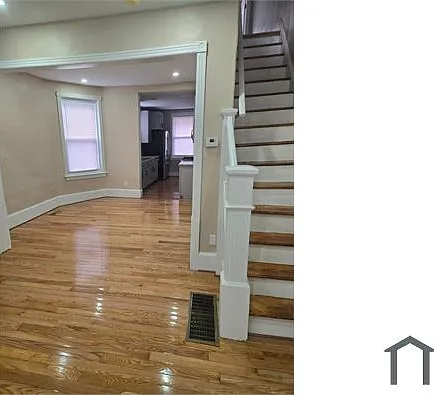 3 bed, 1200 sqft, $1,975 — Photo 2