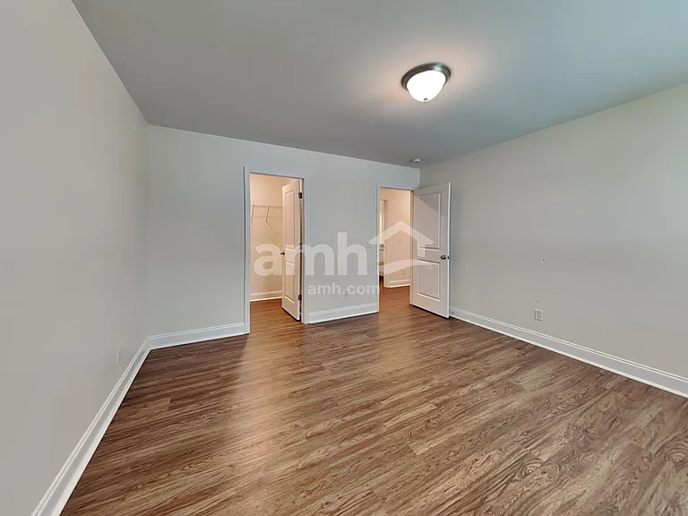 210 Parkside Blvd — Photo 14