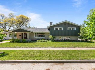 2519 N Elmwood Ct, Appleton, WI 54911