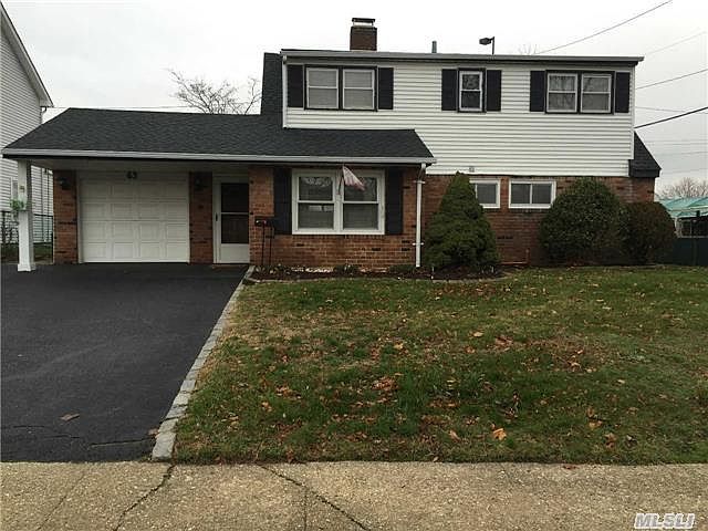 1st image of 63 Amber Ln