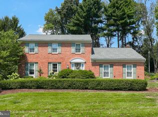 2900 Brookfield Rd, Lancaster, PA 17601