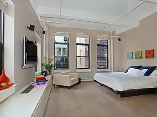 Sold by Corcoran | media 3