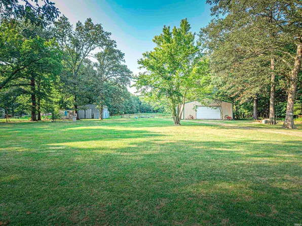 4911 Slim Pond Rd, Mount Vernon, IN 47620