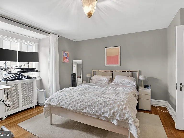 3455 W Queen Ln — Photo 23