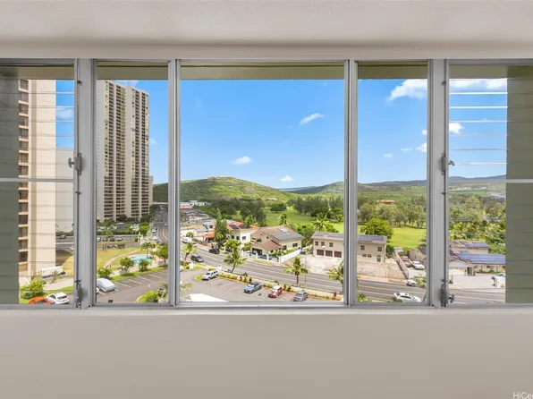 5210 Likini St APT 706, Honolulu, HI 96818