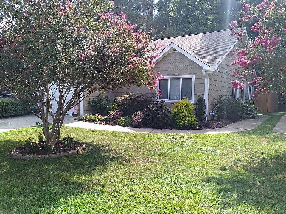 1st image of 4126 Pin Oak Dr