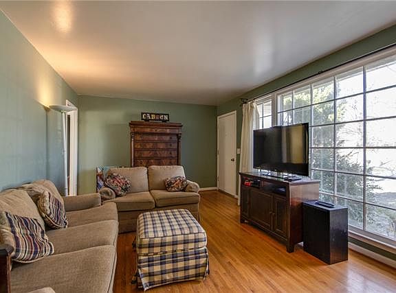 2nd image of 5127 Brucewood Dr