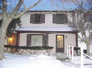 1041 W River Valley Dr, Flint, MI