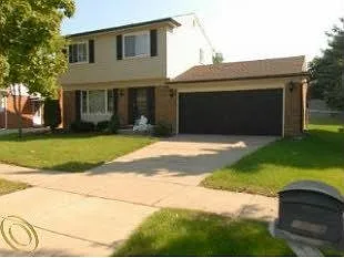 22341 Foxcroft St photo 1