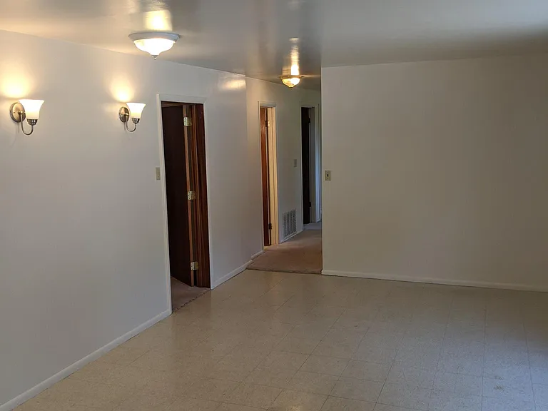 3302 Wagon Wheel Rd — Photo 12