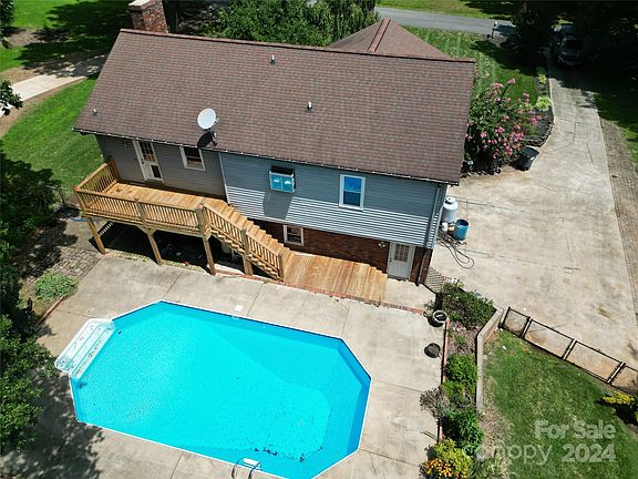 4th image of 171 Timberbrook Ln #16