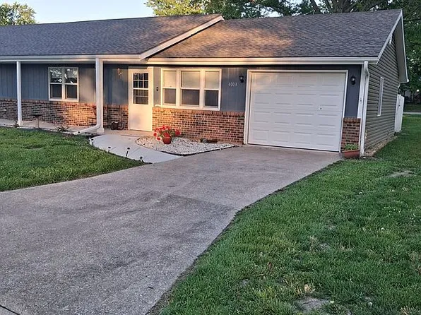 4003 Southlake Cir, Sedalia, MO 65301
