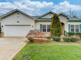 102 Amohi Way, Loudon, TN 37774