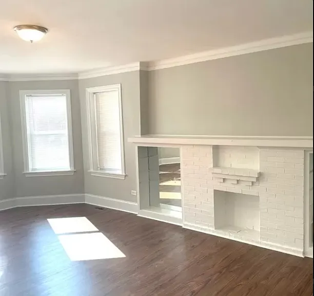 6046 S Rhodes Ave #1 — Photo 2