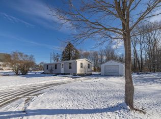 341 Old County Rd, Rockland, ME 04841