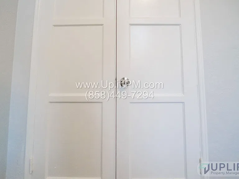 4237 Swift Ave — Photo 11
