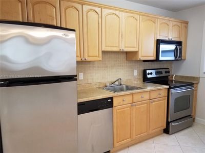 415 NE 2nd St APT 209, Hallandale, FL, 33009