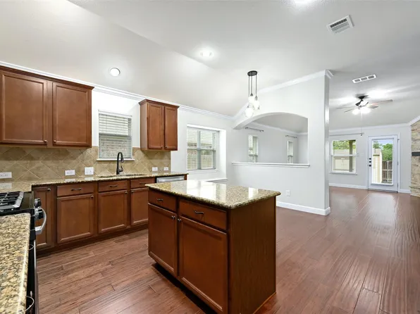 116 Wolf Creek Way, Round Rock, TX 78664