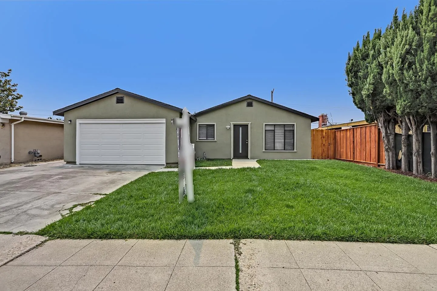 1451 Mount Shasta Dr photo 1