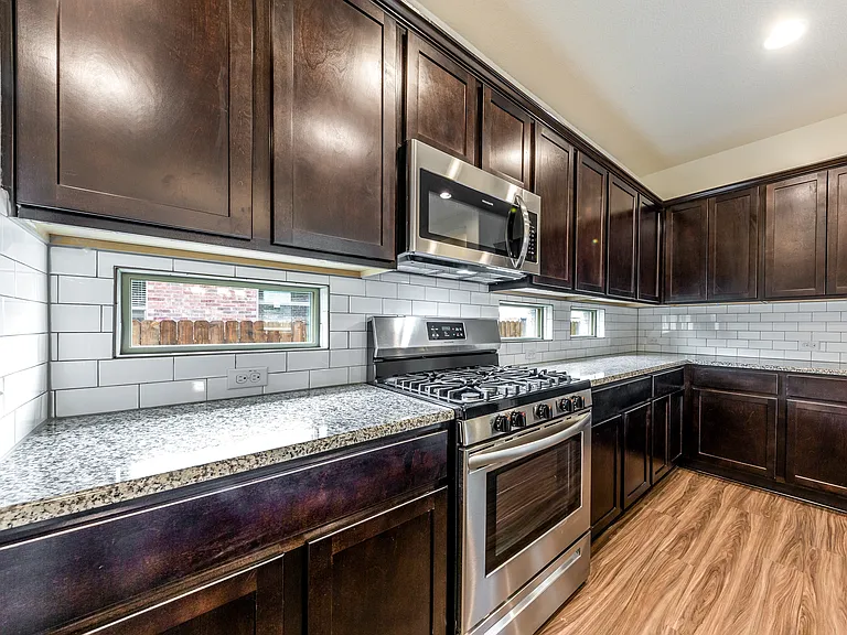 16809 Aventura Ave — Photo 23