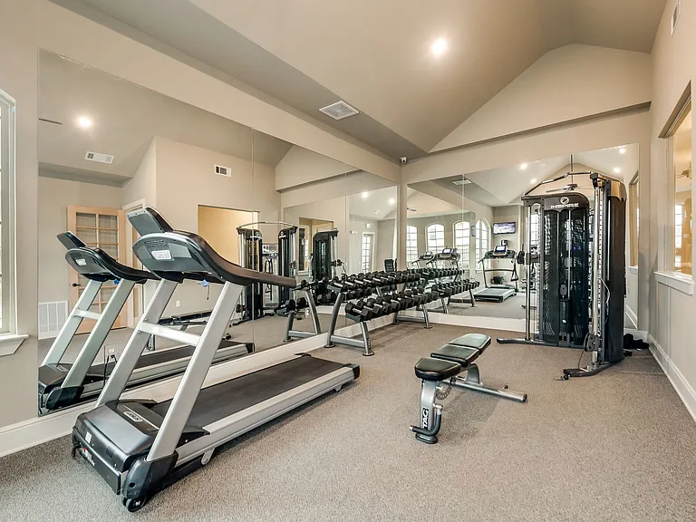 Majors Place — Photo 20