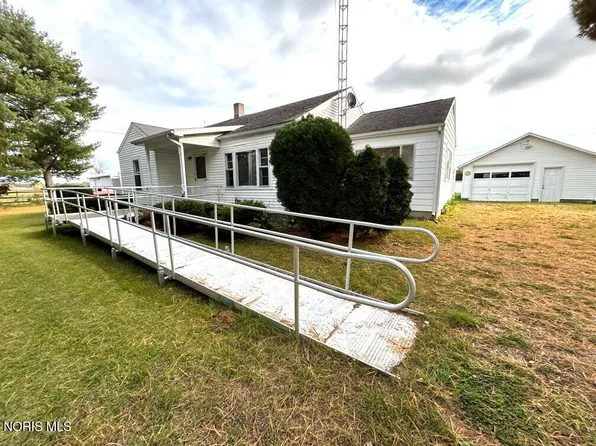 6661 County Road V, Liberty Center, OH 43532