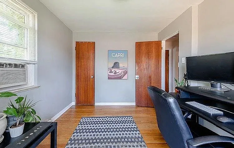 3431 N Harrison St — Photo 7
