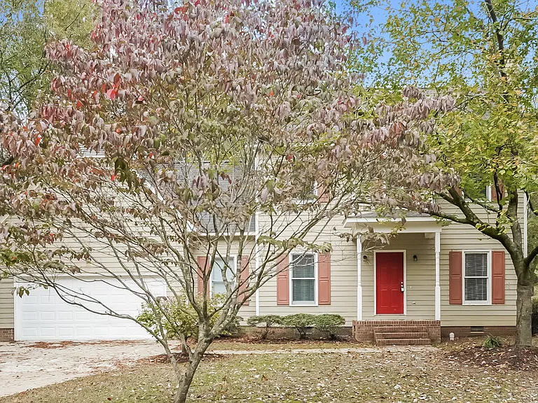 212 Sleepy Creek Dr — Photo 1