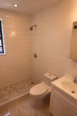Rented by PMG Real Estate  | media 16