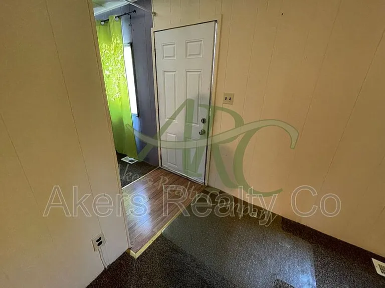 965 S Blueridge Dr — Photo 4