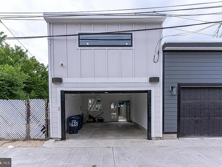 1622 Gales St NE — Photo 24