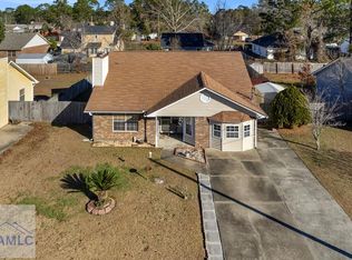 624 Honey Ridge Ln, Hinesville, GA 31313