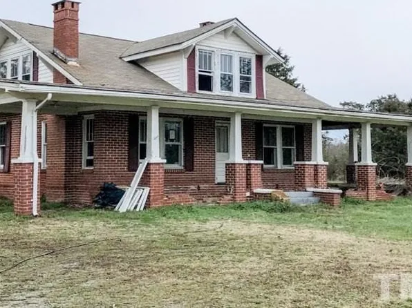 474 Claude Hash Rd, Goldston, NC 27252