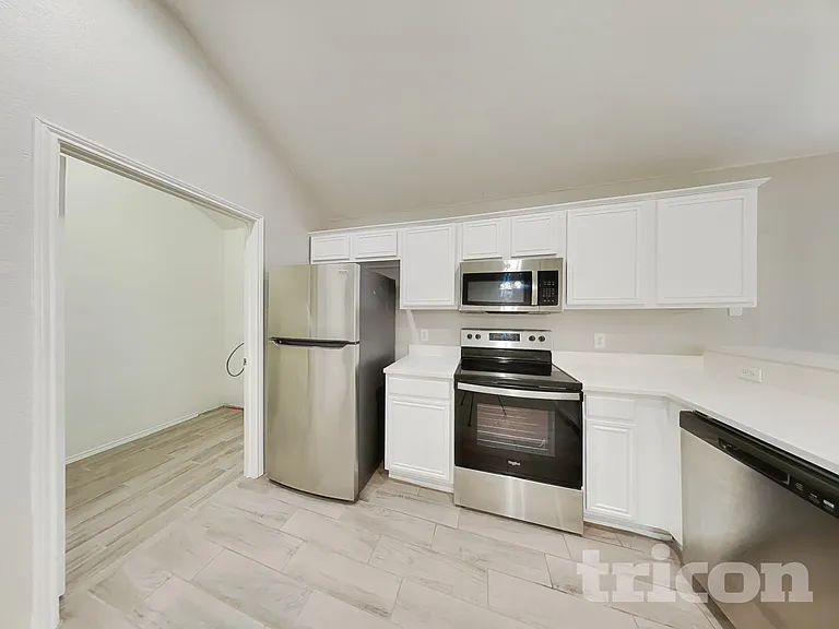 720 Rowdy Dr — Photo 5