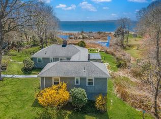 3 Woodlawn Ave, Mattapoisett, MA 02739