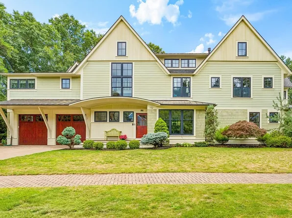 152 Partridge Ln, Concord, MA 01742