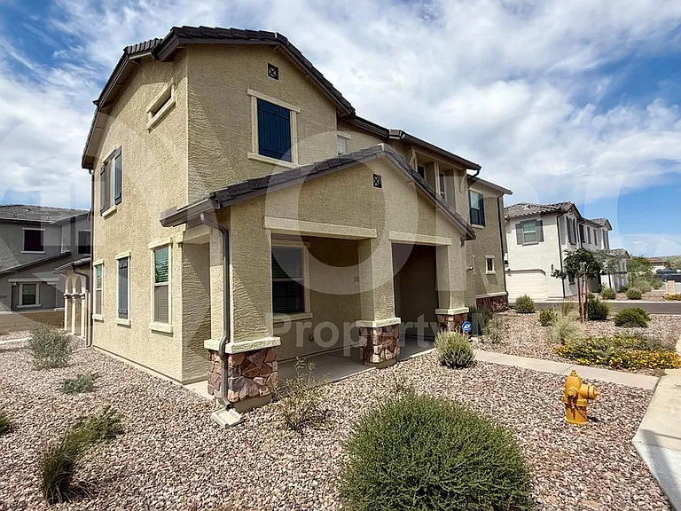 1220 W Sparrow Dr — Photo 3