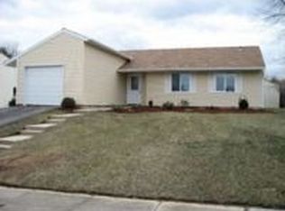 30 Pritchard Ln, Sicklerville, NJ 08081