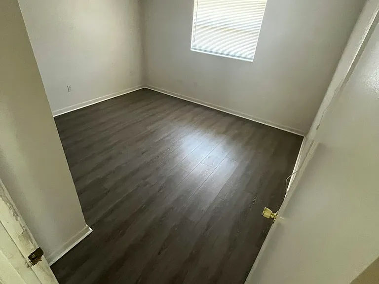 1240 Josephine St — Photo 2