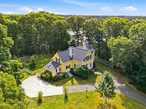 2nd image of 775 Shore Road