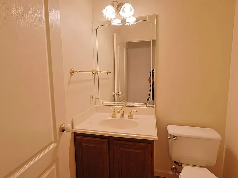 600 Arbor Glen Ct — Photo 24
