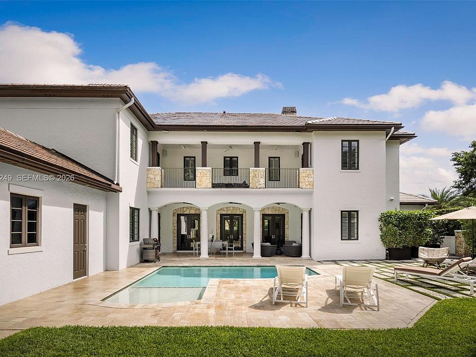 1st image of 475 Amalfi Ave